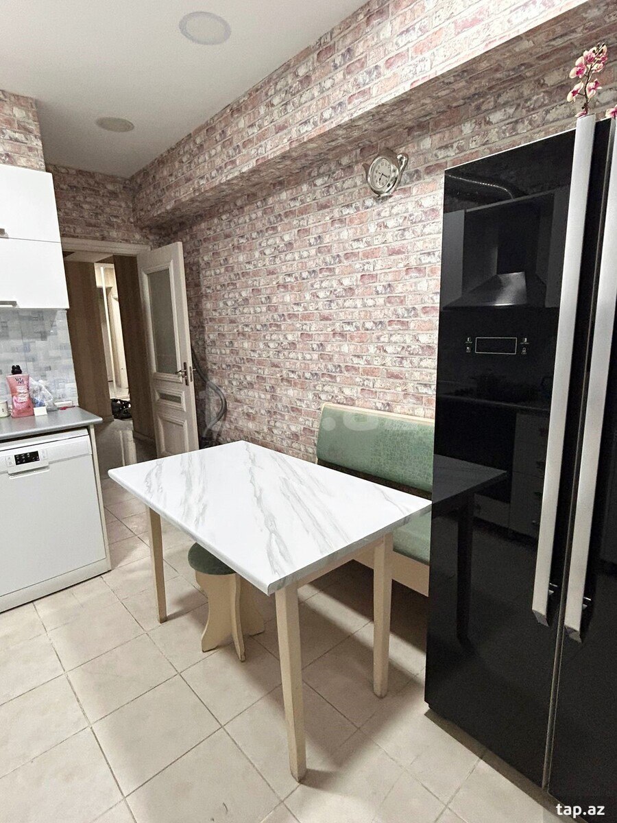 3-otaqlı yeni tikili, Qurban Xəlilov küç., 110 m²