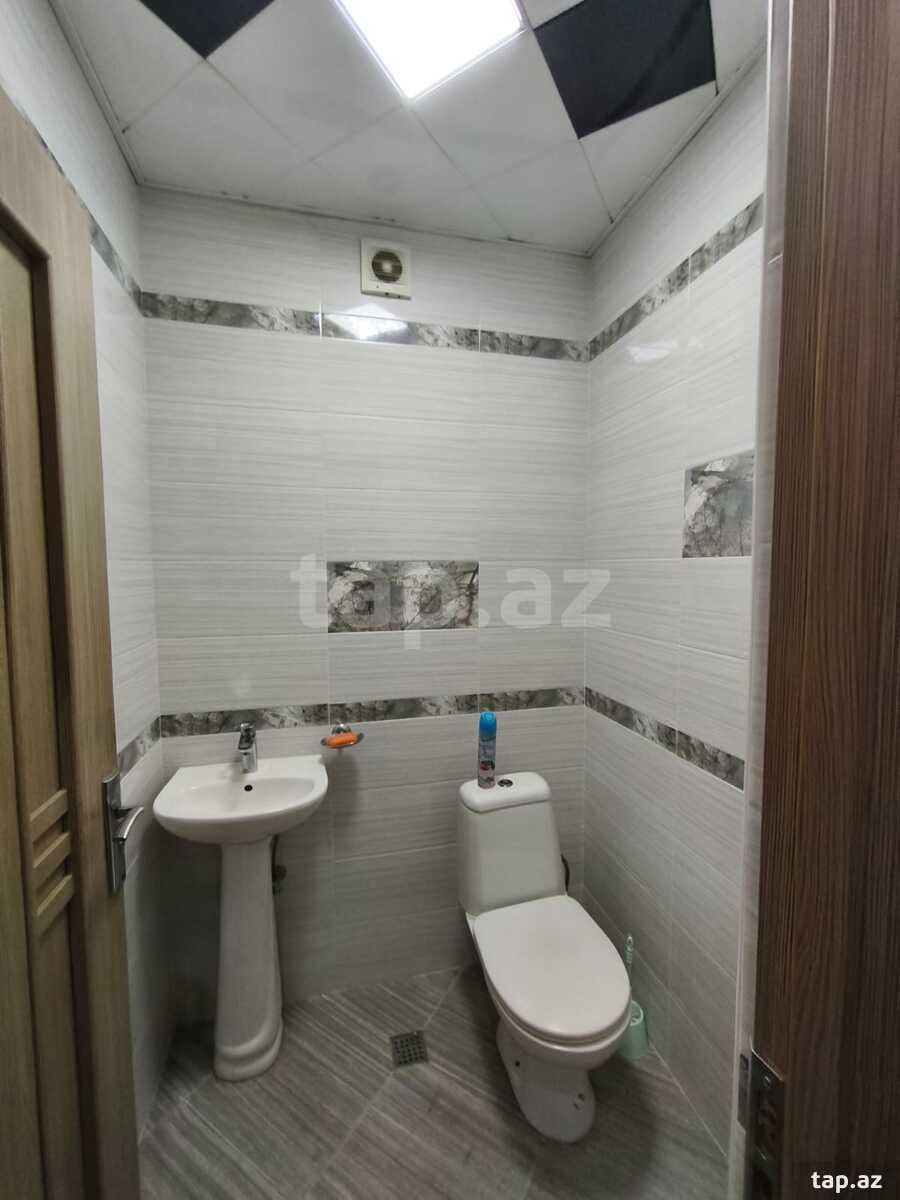 2-otaqlı yeni tikili, Ənvər Hüseynov küç., 70 m²