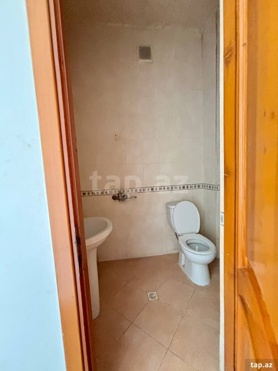 Ofis icarəyə verilir, Qara Qarayev pr.