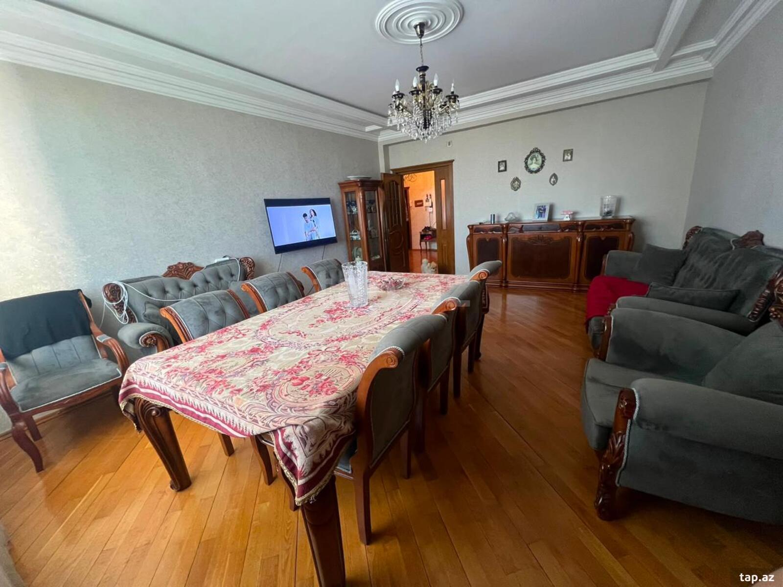 3-otaqlı yeni tikili, Əhmədli qəs., 125 m²