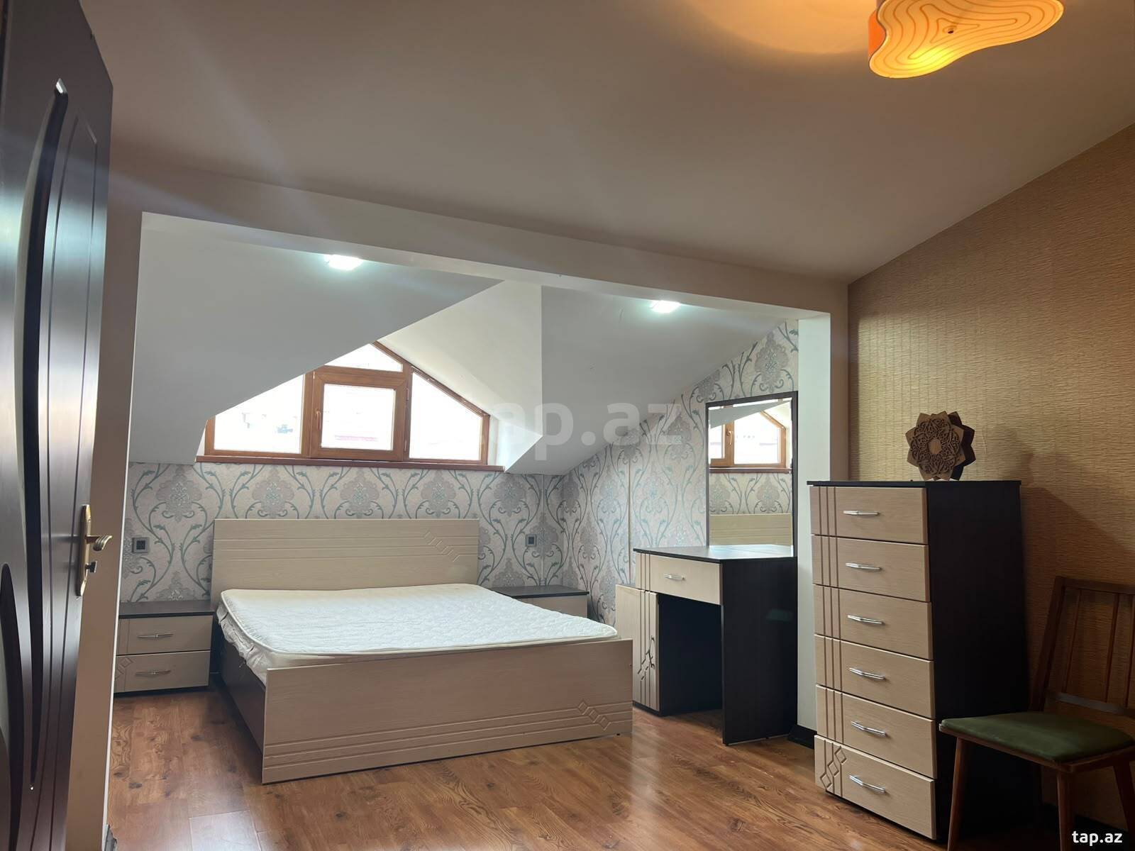 2-otaqlı yeni tikili, Məhəmməd Xiyabani küç., 74 m²