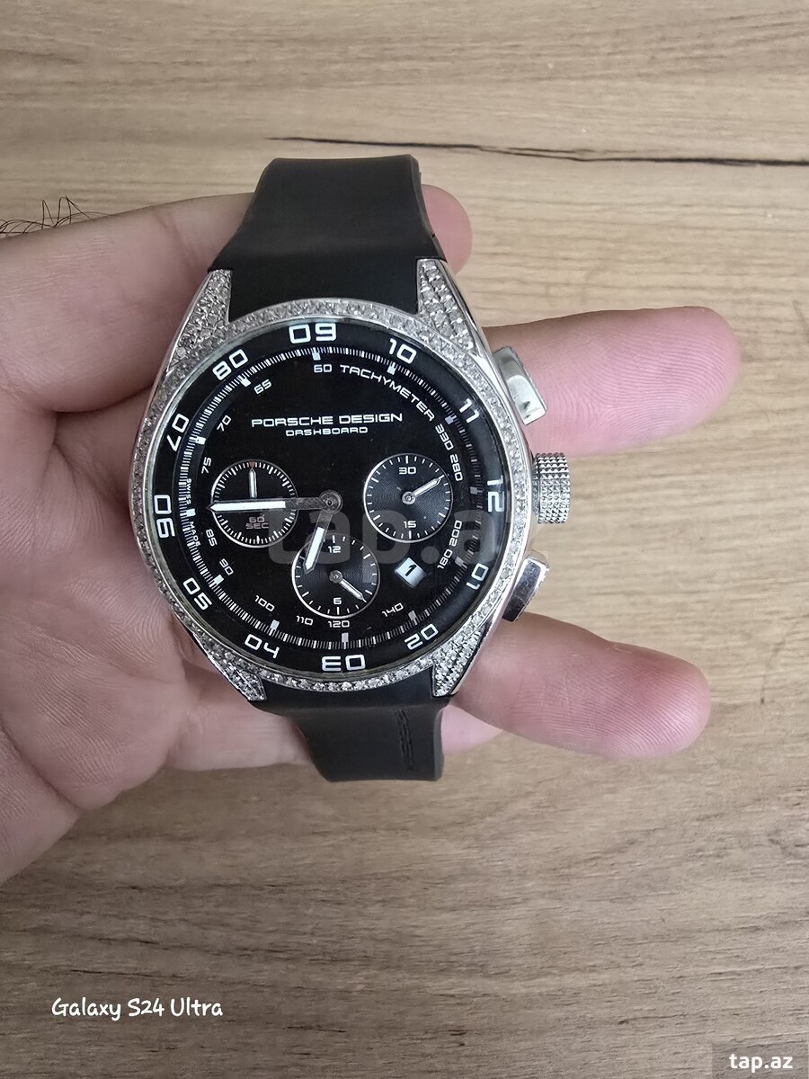 Porsche Design Dashboard qol saatı