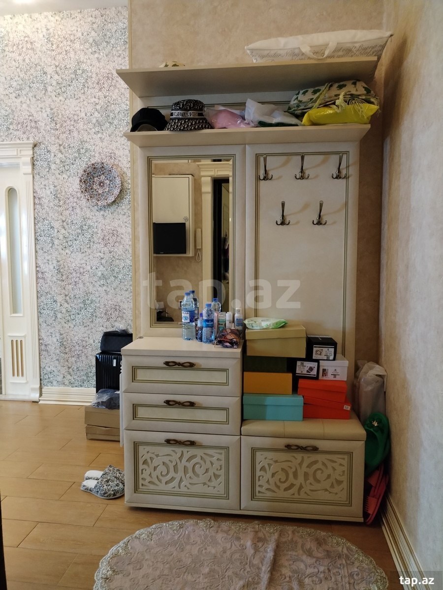 2-otaqlı yeni tikili, Moskva pr. 8, 93 m²
