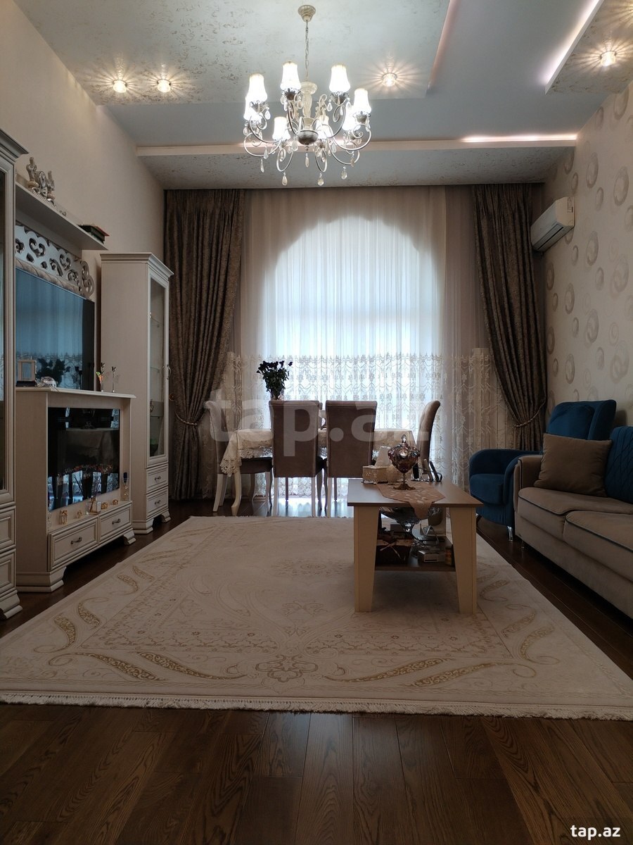 2-otaqlı yeni tikili, Moskva pr. 8, 93 m²
