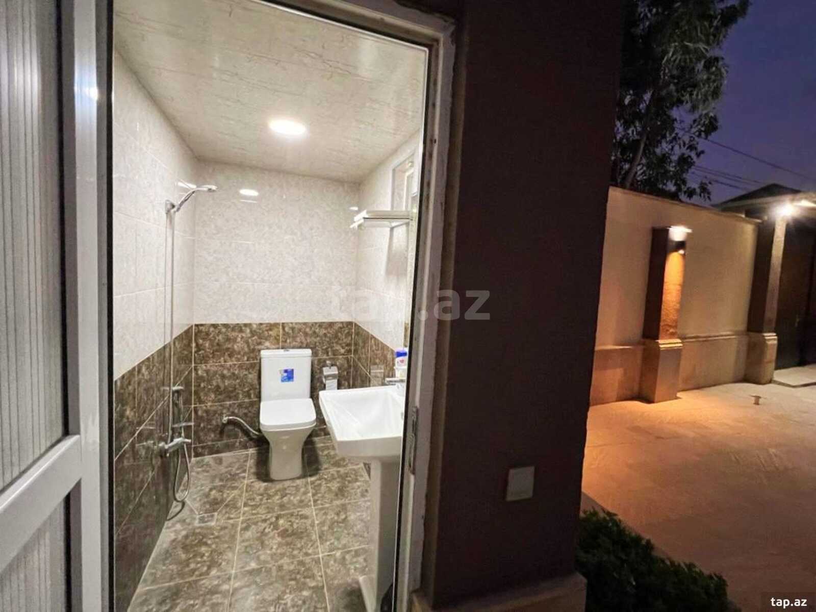 Həyət evi, Qala qəs.
