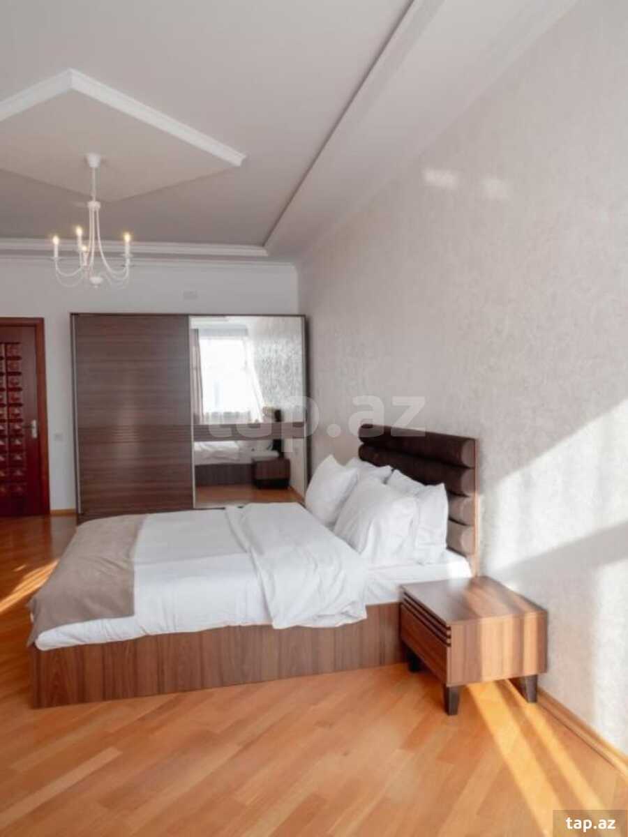 4-otaqlı yeni tikili, Afyəddin Cəlilov küç., 140 m²