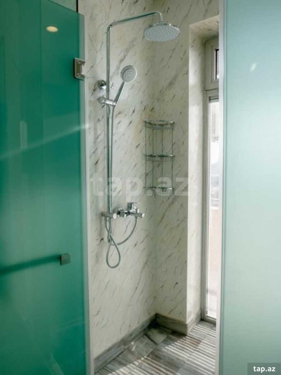 4-otaqlı yeni tikili, Afyəddin Cəlilov küç., 140 m²