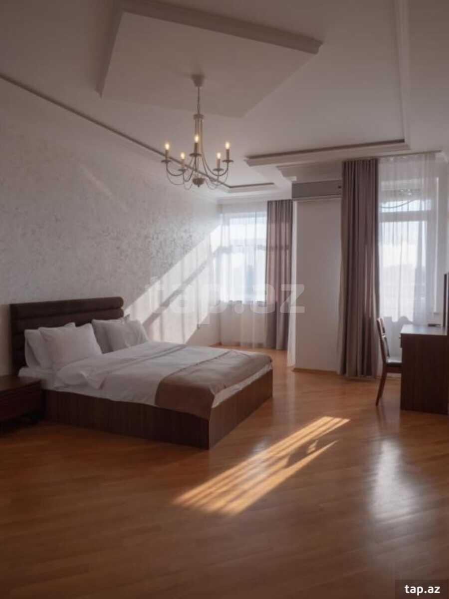 4-otaqlı yeni tikili, Afyəddin Cəlilov küç., 140 m²