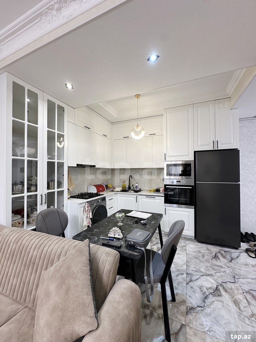 3-otaqlı yeni tikili, N.Tusi küç., 105 m²