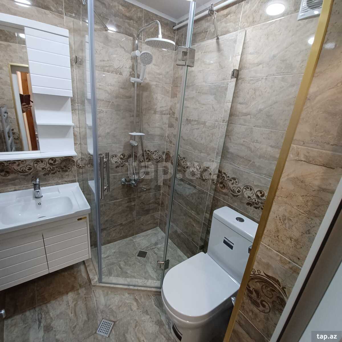 1-otaqlı mənzil kirayə verilir, Parlament pr., 33 m²