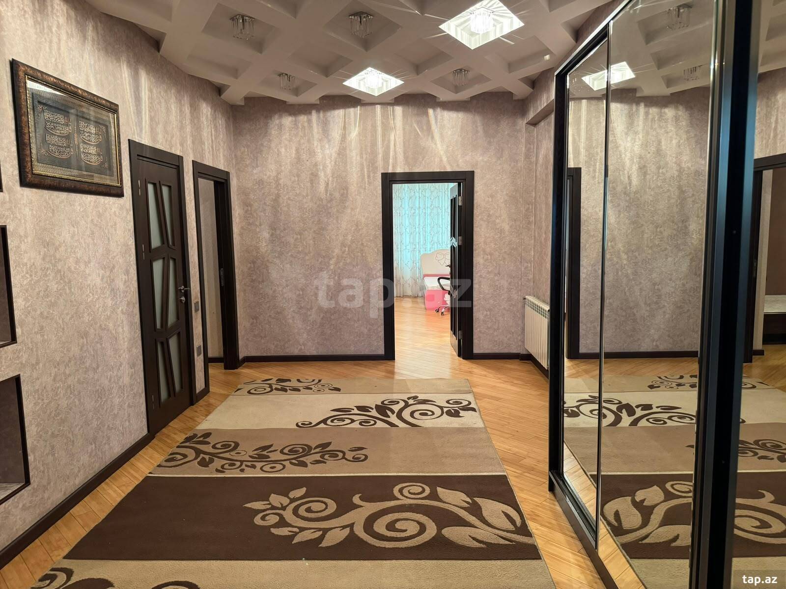 3-otaqlı yeni tikili, Heydər Əliyev pr., 135 m²