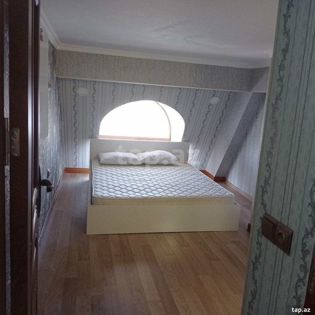 4-otaqlı yeni tikili kirayə verilir, Xırdalan ş., 110 m²