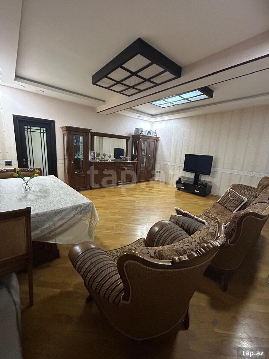 3-otaqlı yeni tikili, Sənan Kərimov küç., 123 m²