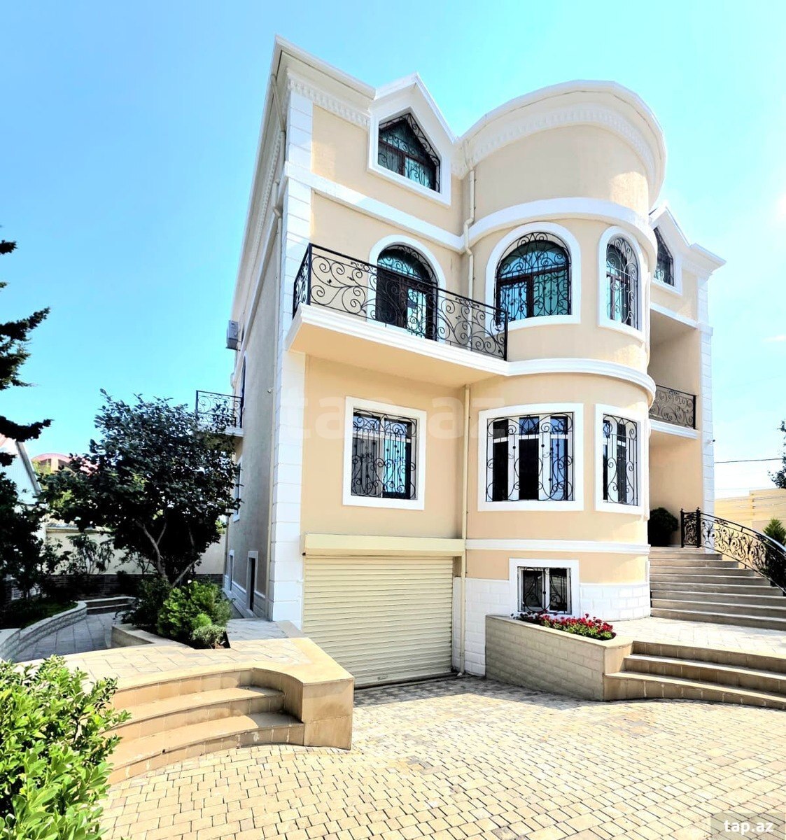 Villa, Novxanı qəs.