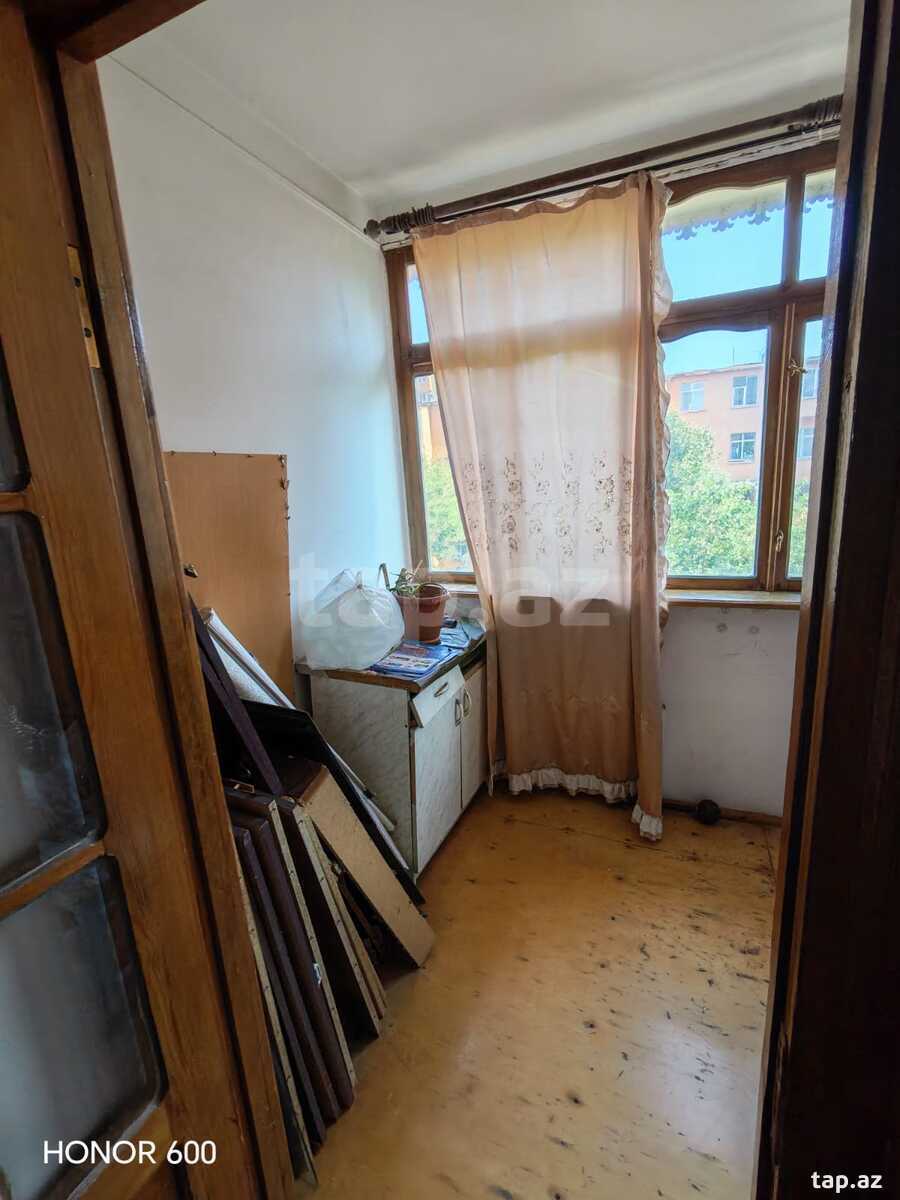 3-otaqlı mənzil, Q.Qarayev m., 80 m²