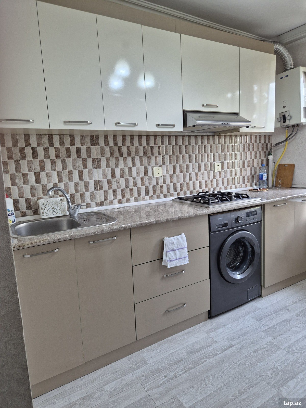 3-otaqlı mənzil, M.Hüseyn küç., 50 m²