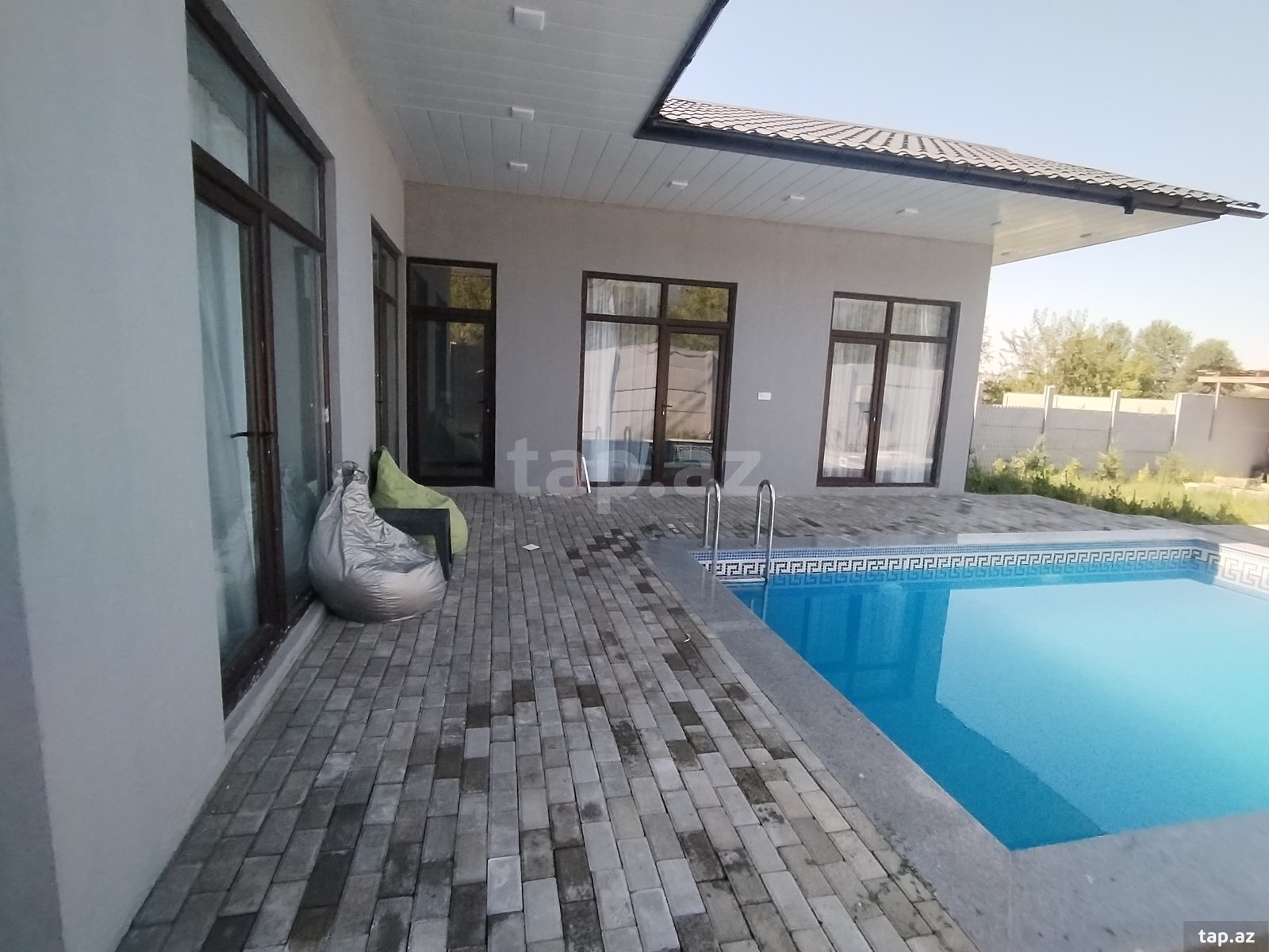 Villa, Qəbələ ş.