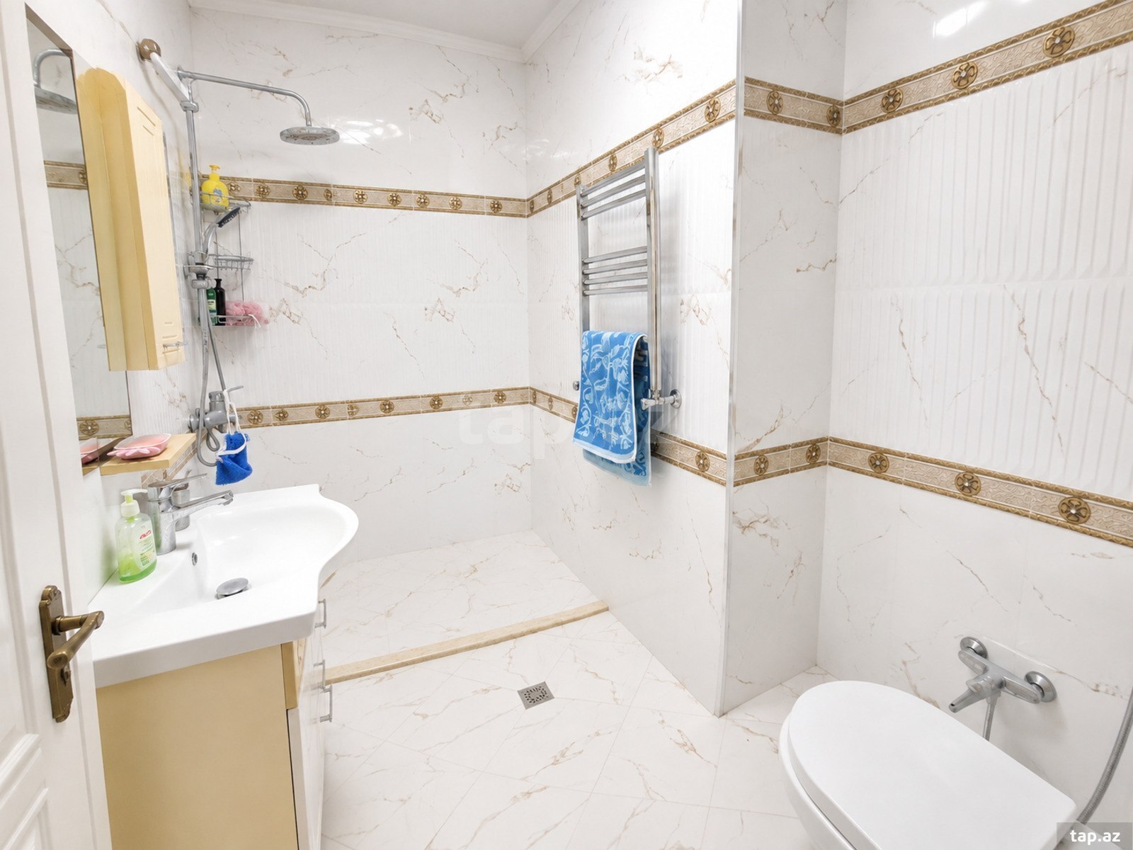 2-otaqlı yeni tikili, Mir Cəlal küç., 68 m²