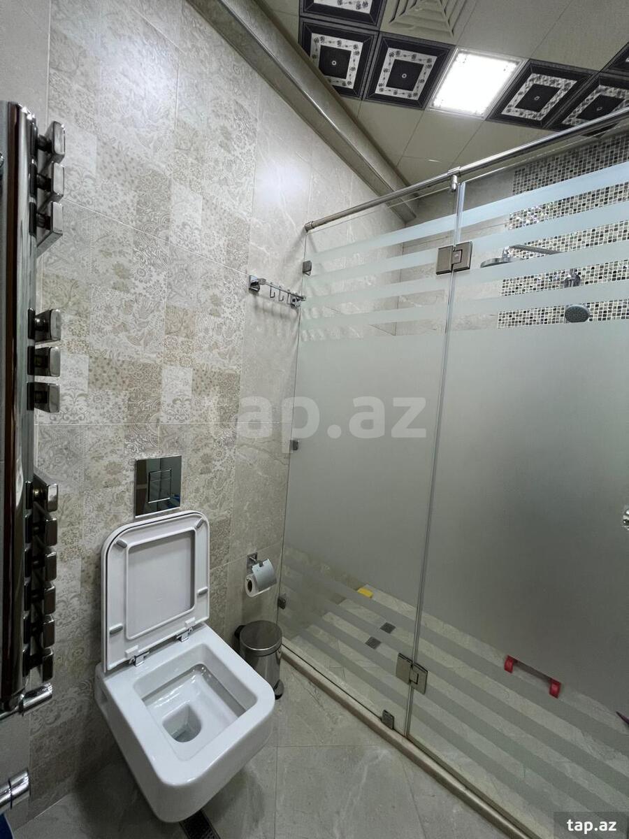 4-otaqlı yeni tikili, Bakıxanov küç., 240 m²