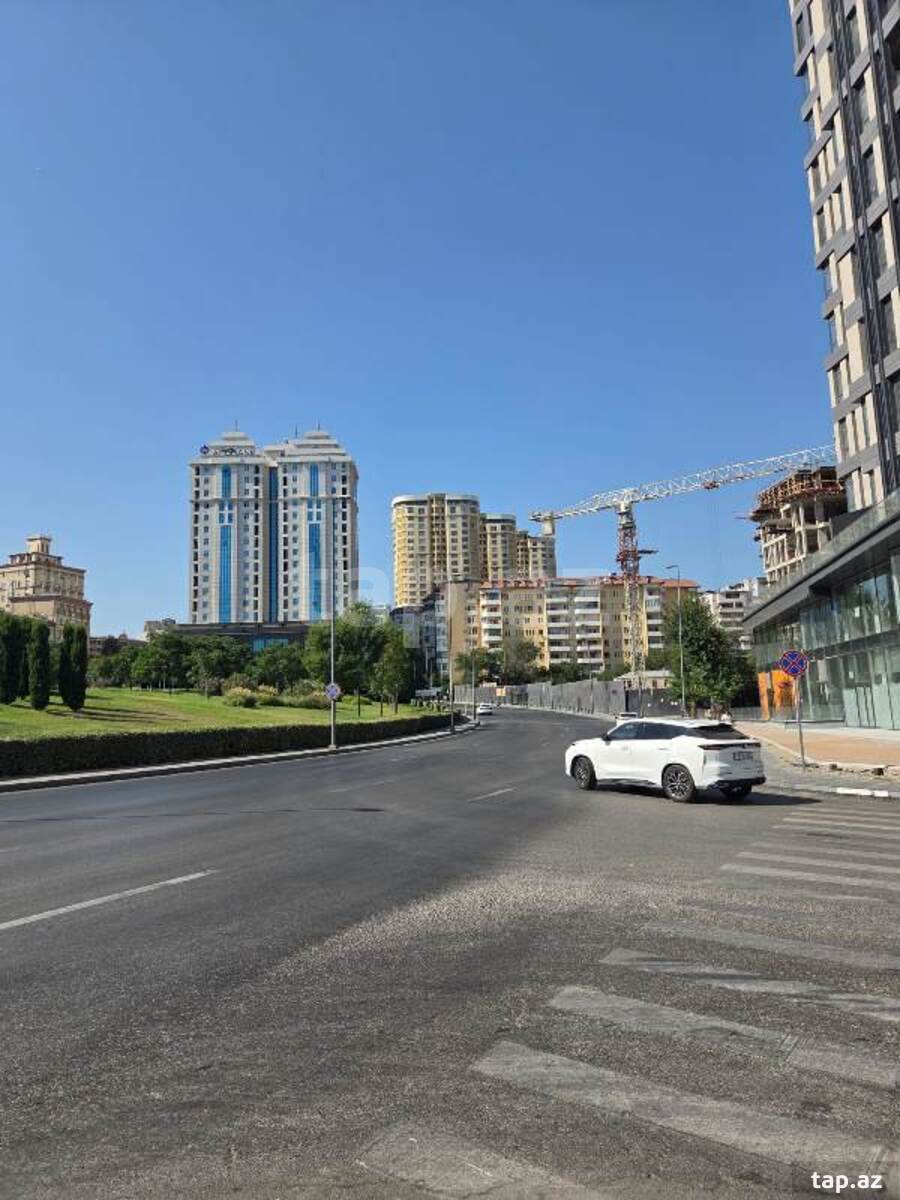 4-otaqlı yeni tikili, Yasamal r., 220 m²