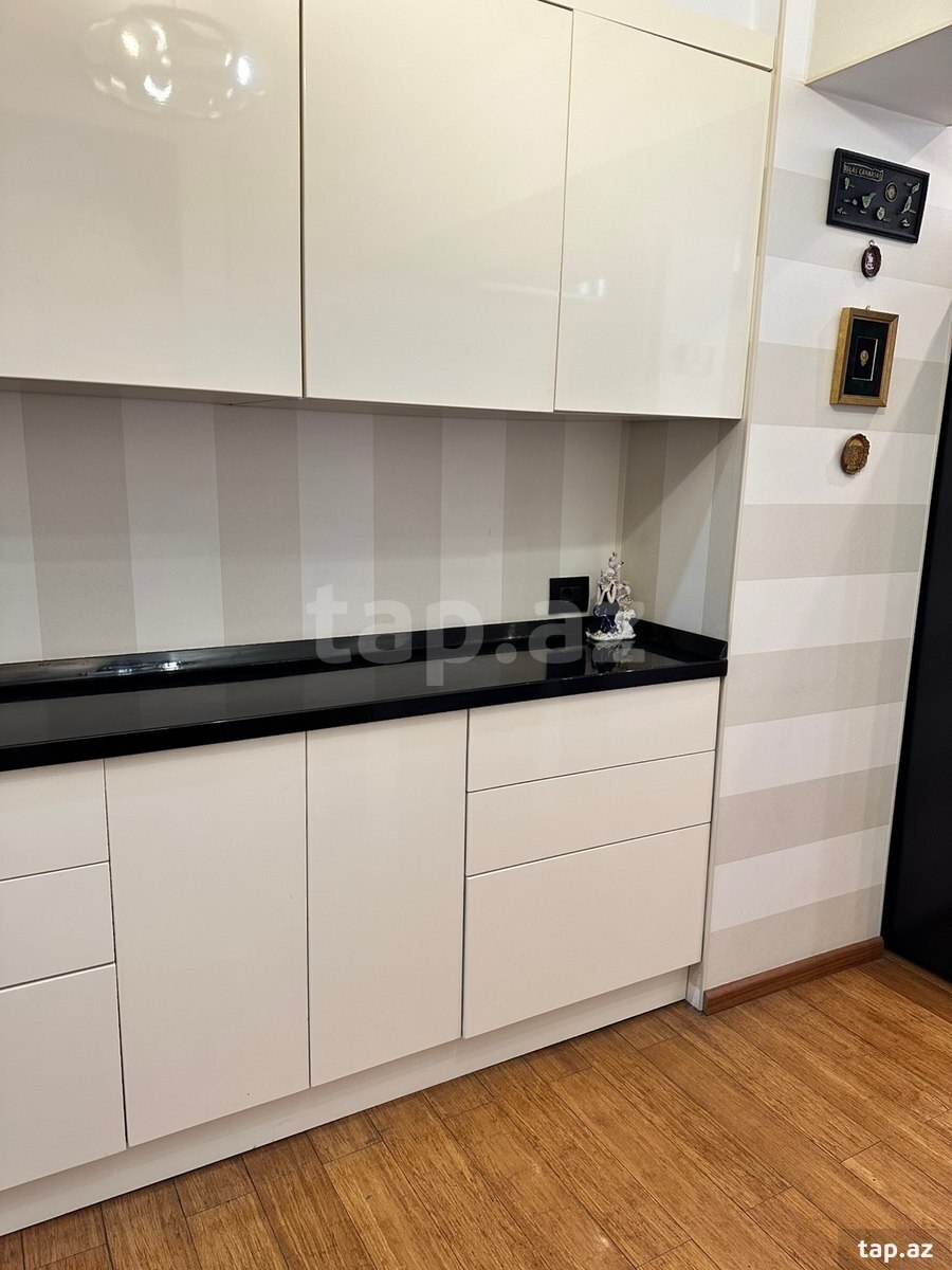 3-otaqlı yeni tikili, Qurban Xəlilov küç. 2, 90 m²