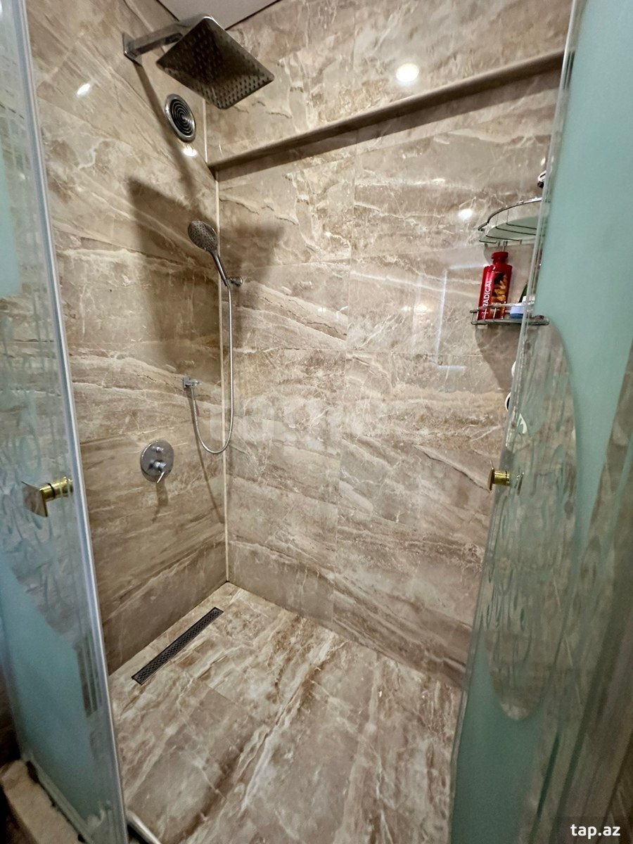 3-otaqlı yeni tikili, Qurban Xəlilov küç. 2, 90 m²