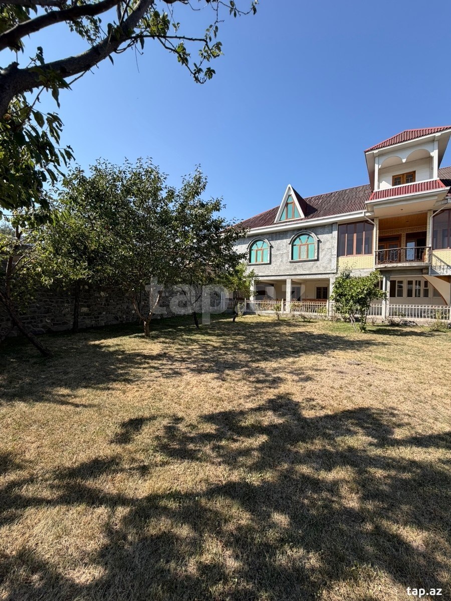 Həyət evi, Şəki ş.