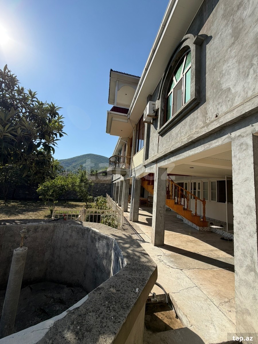 Həyət evi, Şəki ş.