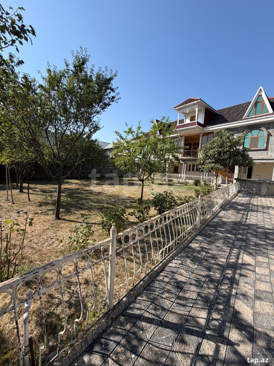 Həyət evi, Şəki ş.