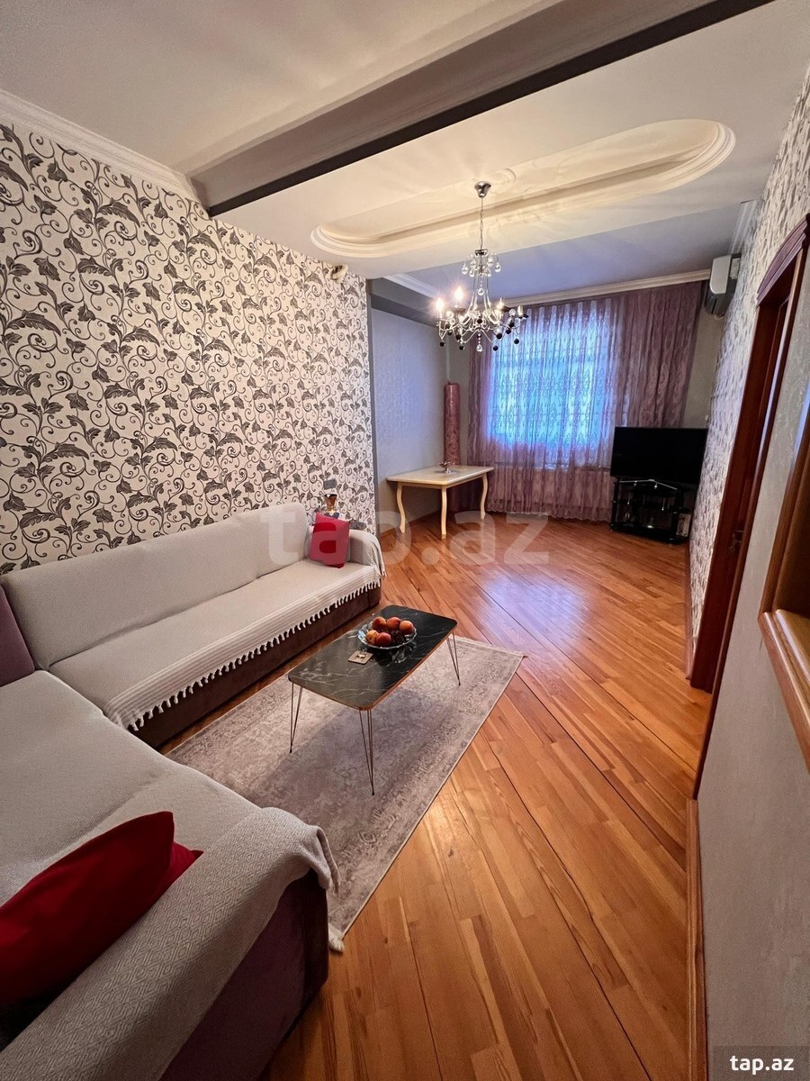 3-otaqlı mənzil, B. Nuriyev küç. 16A, 80 m²
