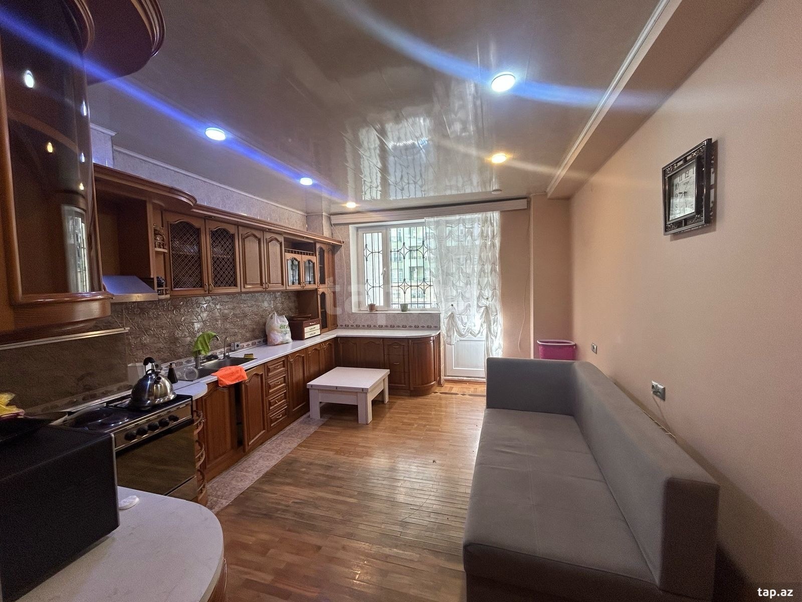 4-otaqlı yeni tikili, Nəsimi r., 160 m²