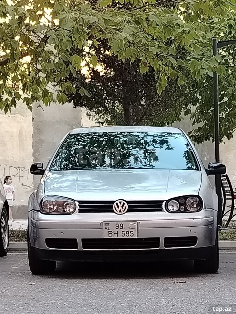 Volkswagen Golf, 2001 il