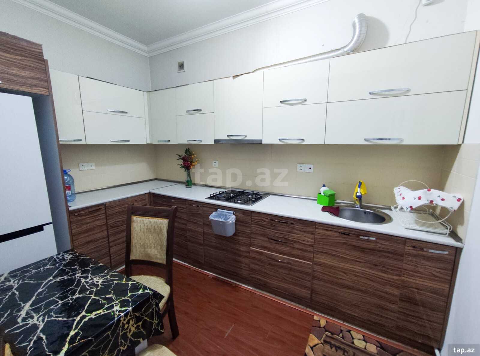 2-otaqlı yeni tikili kirayə verilir, Rüstəm Rüstəmov küç., 75 m²