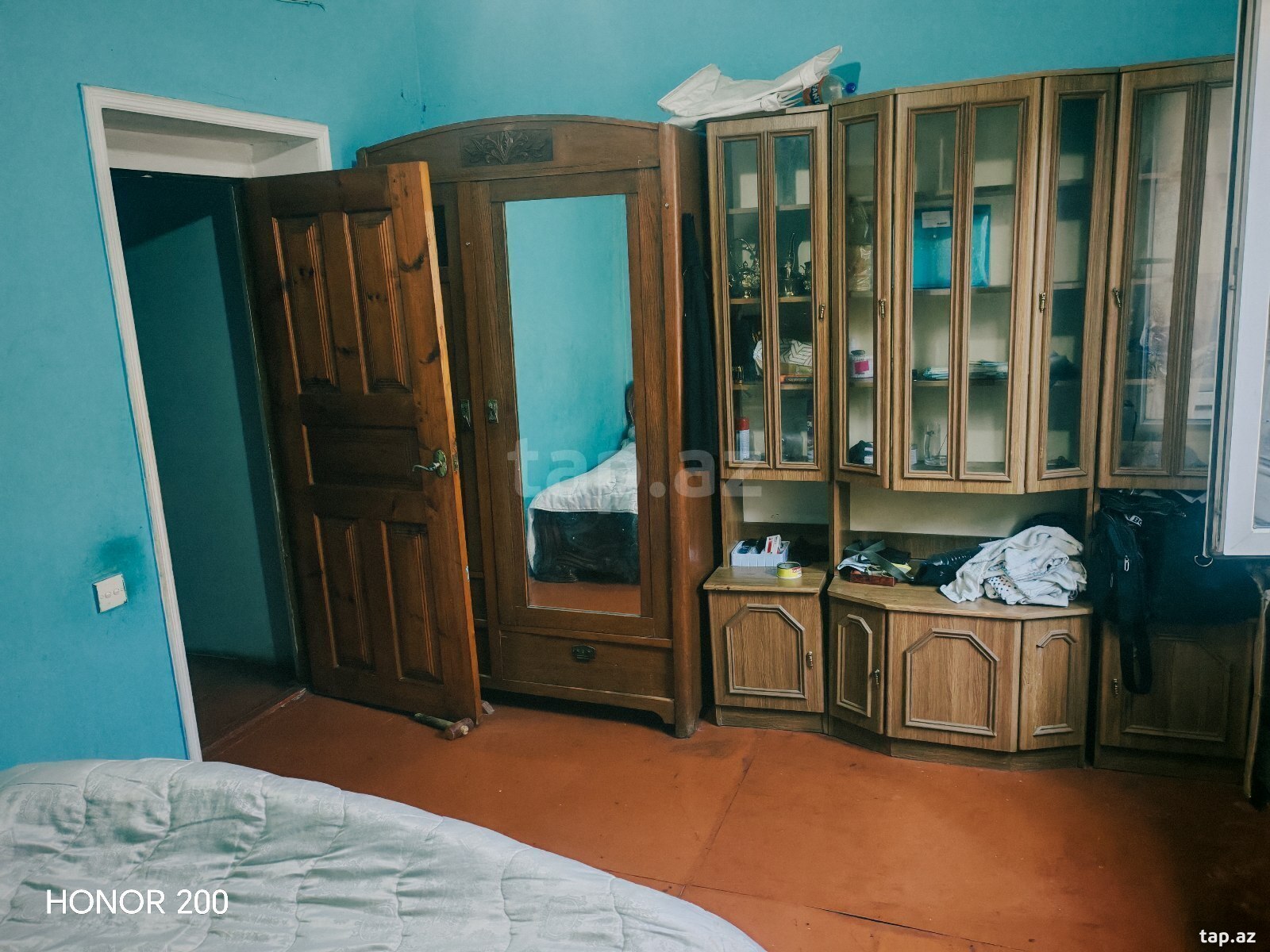 Həyət evi kirayə verilir, Nizami r.