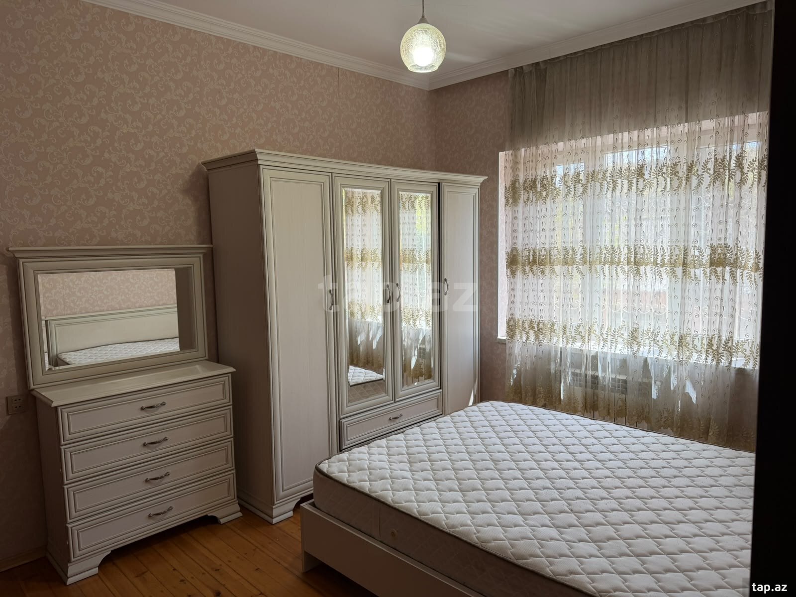 3-otaqlı mənzil, Hənifə Ələsgərova küç., 70 m²