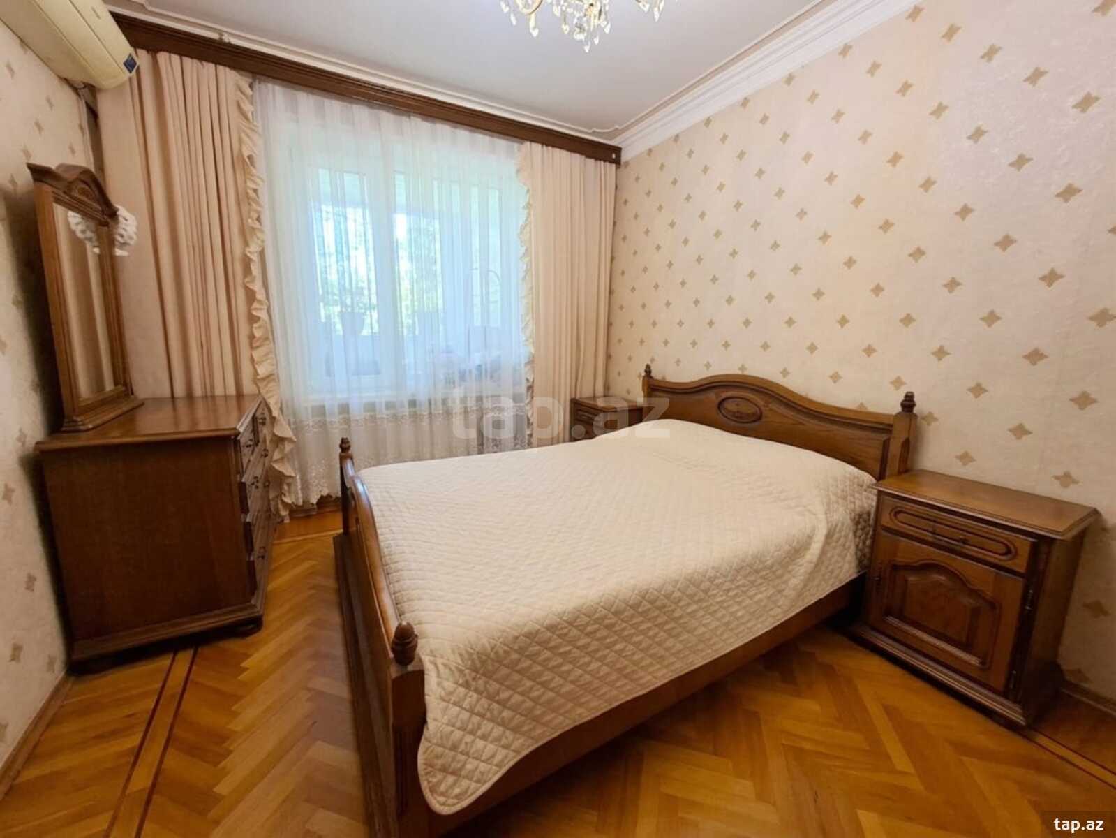3-otaqlı mənzil, Sarayevo küç., 80 m²