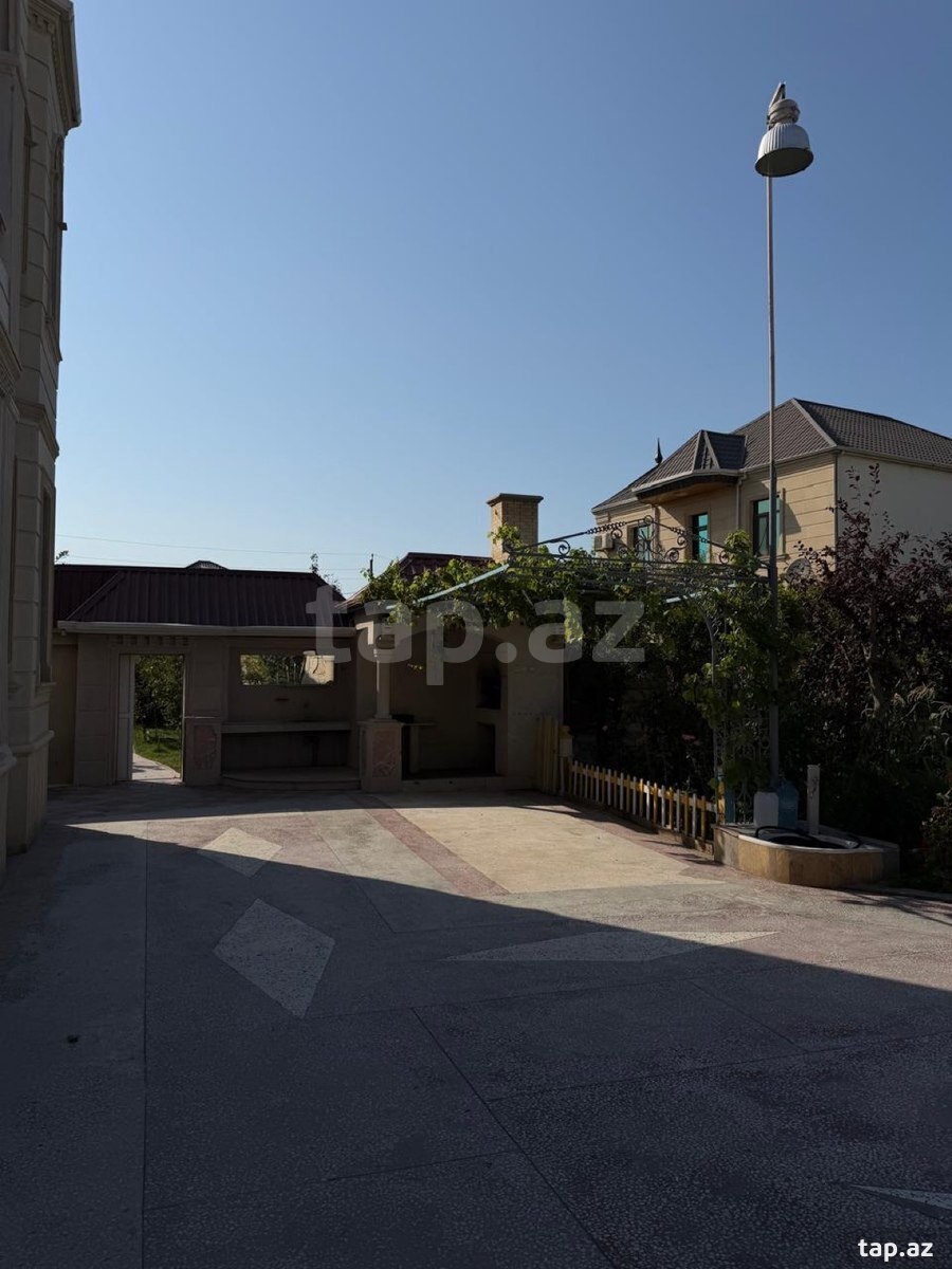 Bağ evi, Corat qəs.