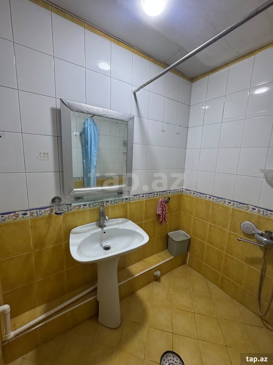 3-otaqlı mənzil, Bakıxanov qəs., 85 m²