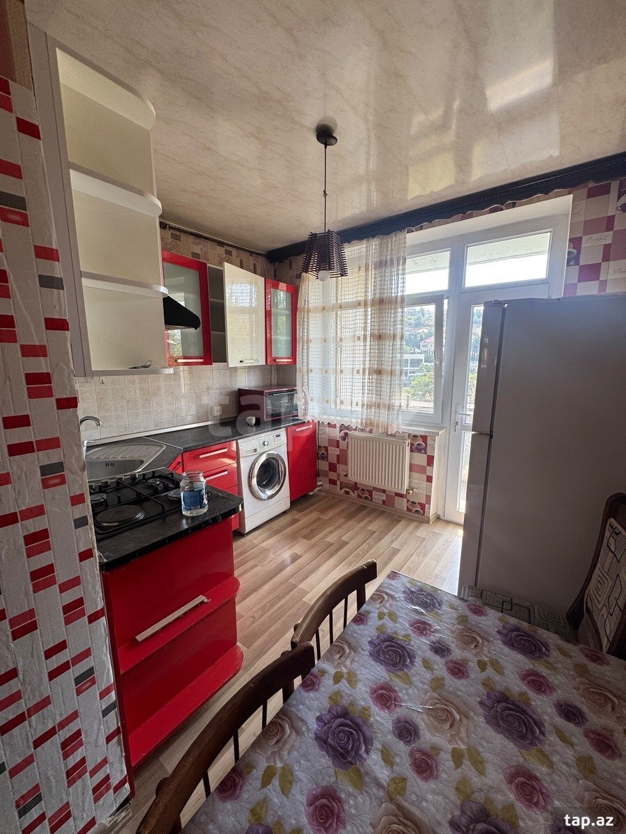 3-otaqlı mənzil, Bakıxanov qəs., 85 m²