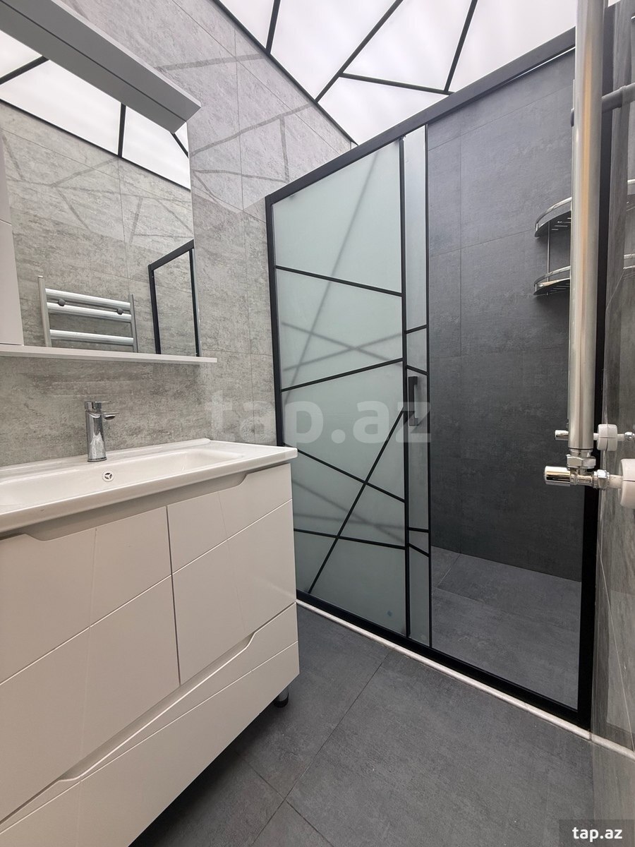 2-otaqlı mənzil, B.Nuriyev küç., 65 m²