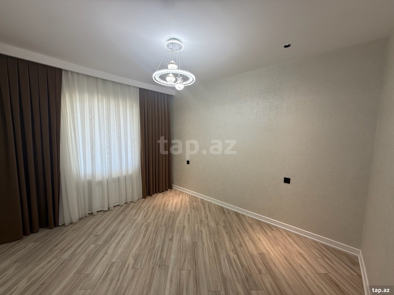 2-otaqlı mənzil, B.Nuriyev küç., 65 m²