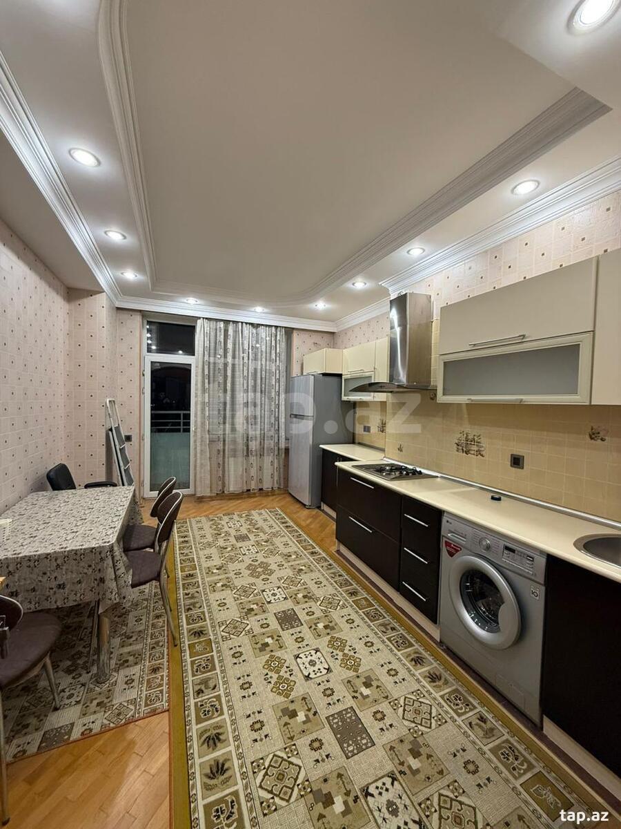 3-otaqlı yeni tikili, S.Rəhimov küç., 125 m²