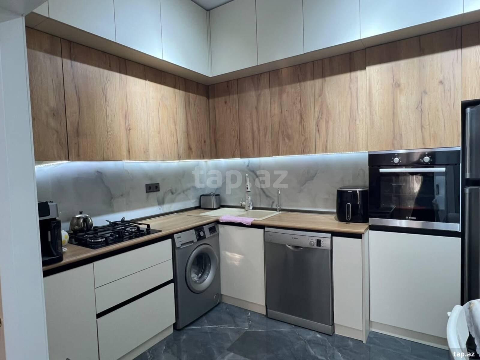 4-otaqlı yeni tikili, Babək pr., 81 m²