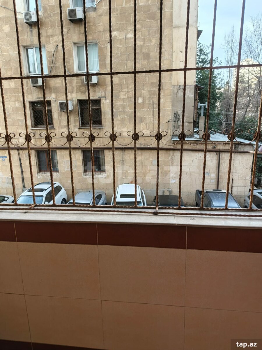 2-otaqlı yeni tikili, İnşaatçılar m., 90 m²