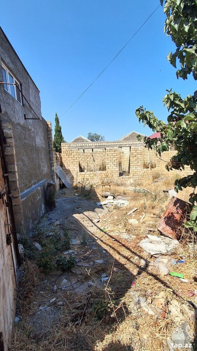 3 sot torpaq sahəsi, Xəzər bağları