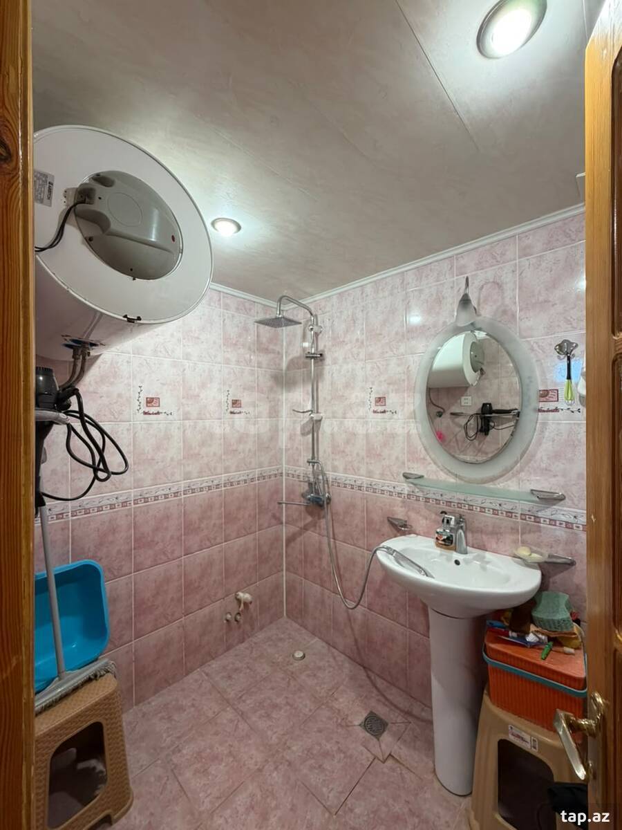 2-otaqlı yeni tikili, Cəmşid Naxçıvanski küç., 90 m²