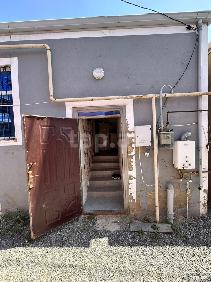 Həyət evi, Binə qəs.