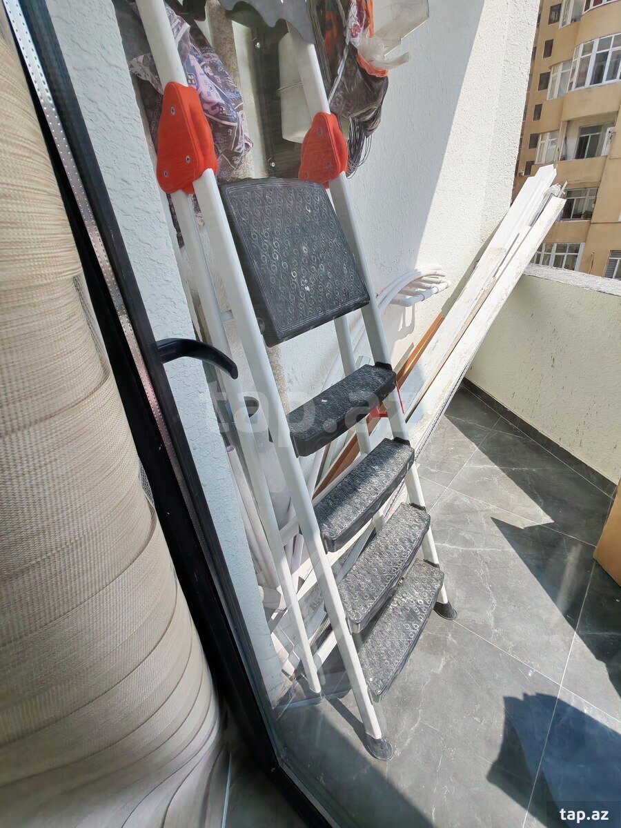 2-otaqlı yeni tikili, M.Hüseynzadə küç., 45 m²