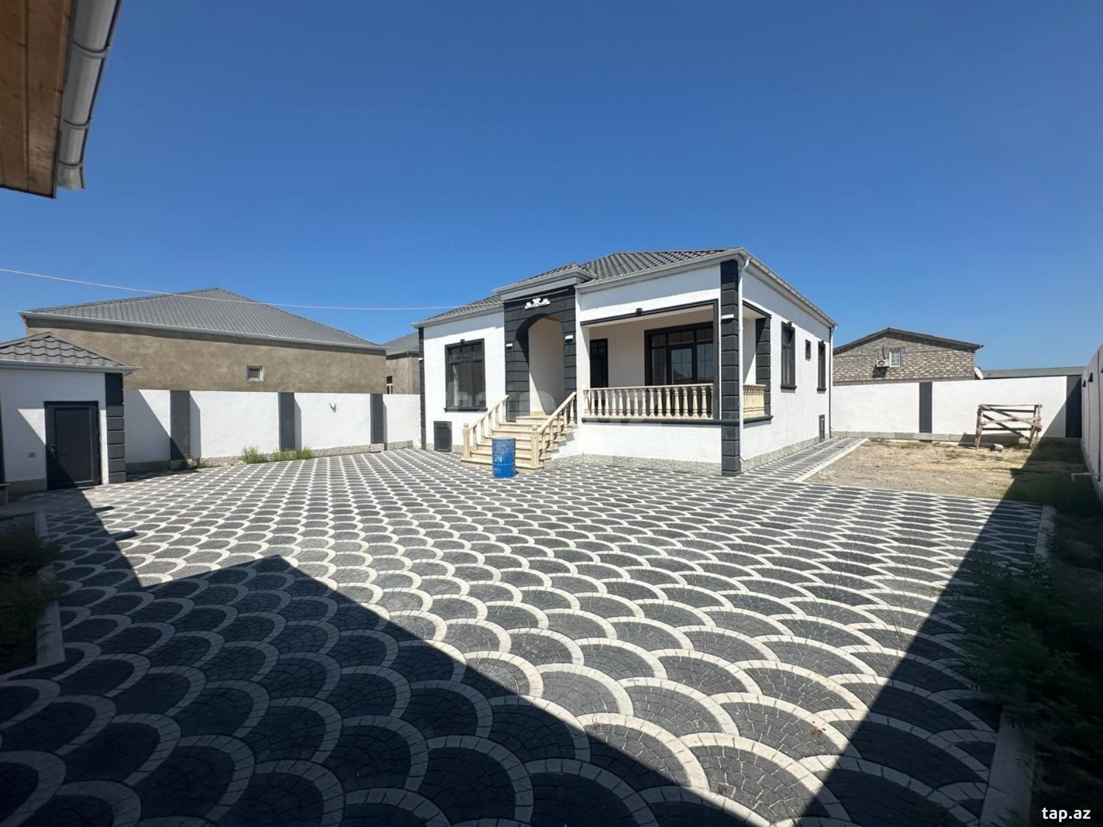 4 otaqlı həyət evi satılır, Buzovna, Bakı