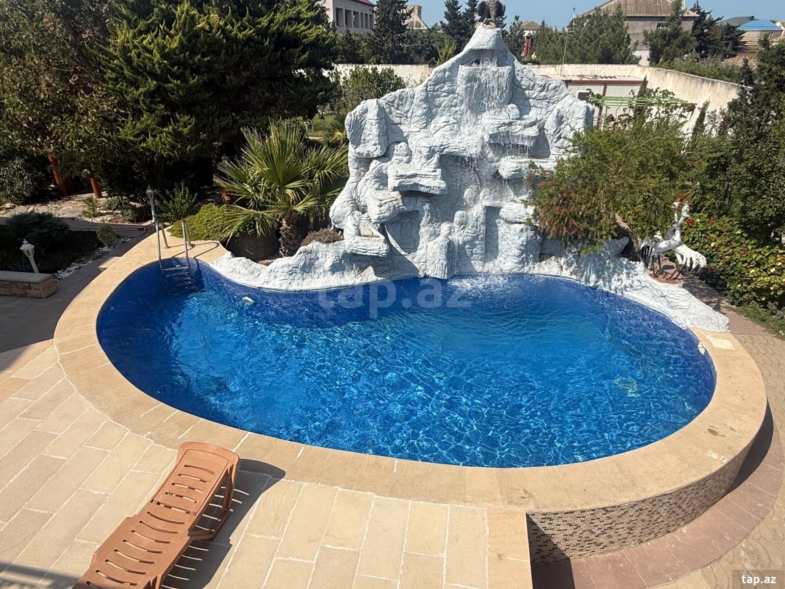 4 otaqlı bağ evi kirayə verilir, Mərdəkan, Bakı